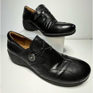 Naturalizer Black Leather Loafer size 8M